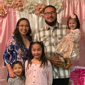 Meet your Posher, Stefani